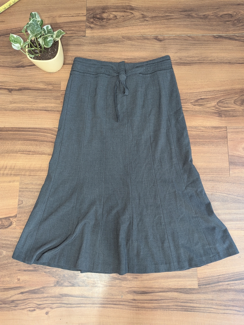 Larry Levine Stretch Classic Dark Gray A-Line Skirt with Waist Tie Size 6